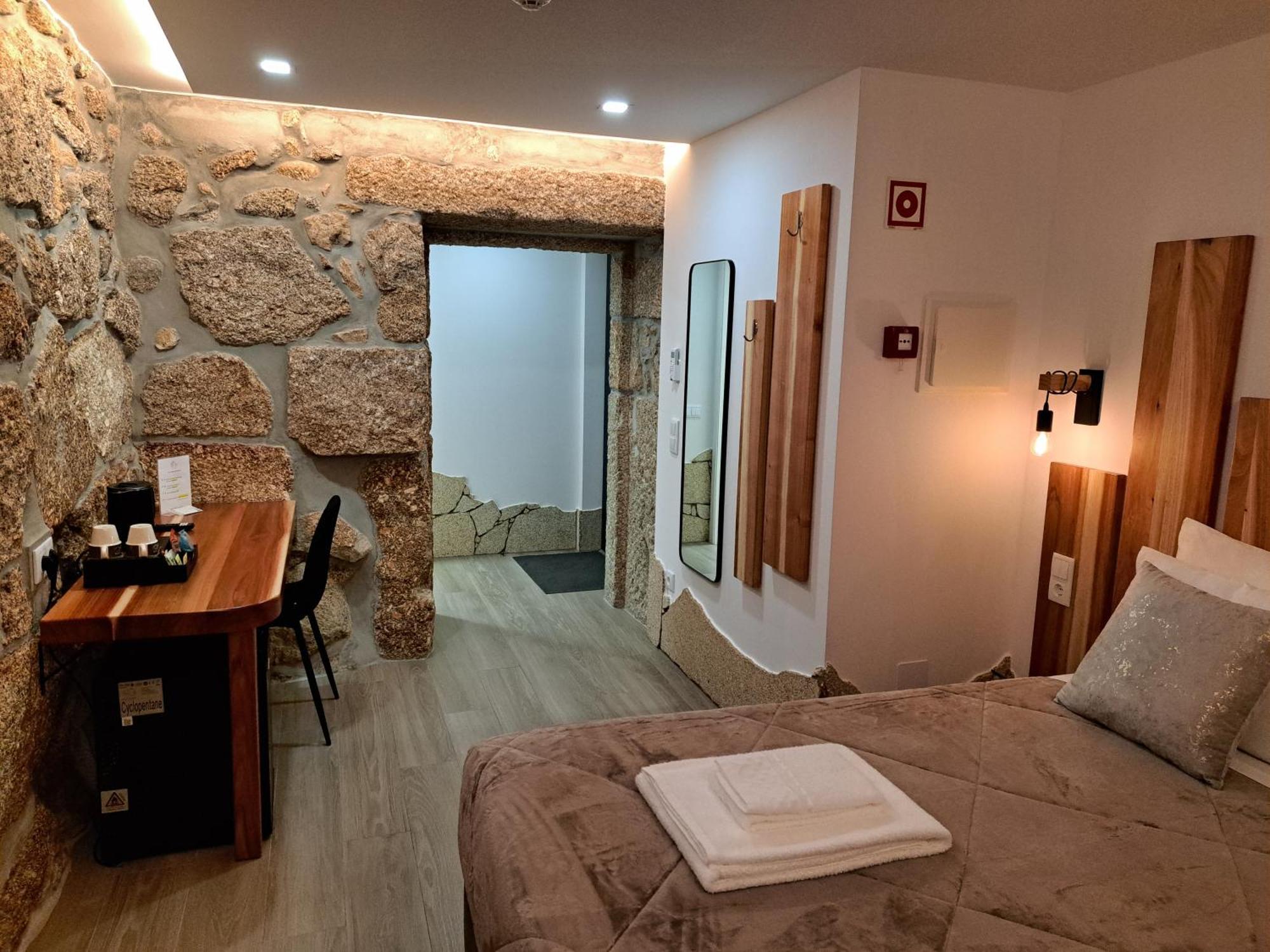 Agrafonte Guest House Pacos de Ferreira Exterior photo